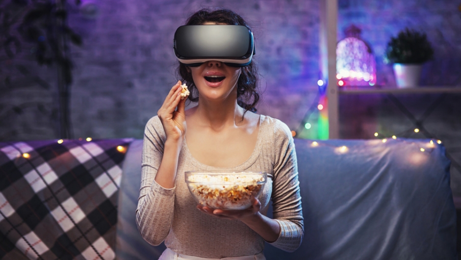 https://intellimedianetworks.com/wp-content/uploads/2022/07/Realize-The-Marvels-Of-AR-VR-And-MR-With-Immersive-Media-Technologies.jpg